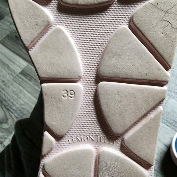 Lemon Jelly Women's Platform Sandals - Picture 3 of 6